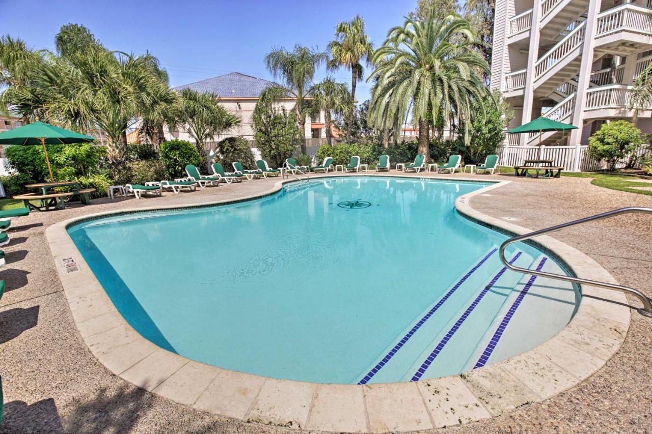 Galveston Condo With Oceanfront Views And 2 Pools Екстериор снимка